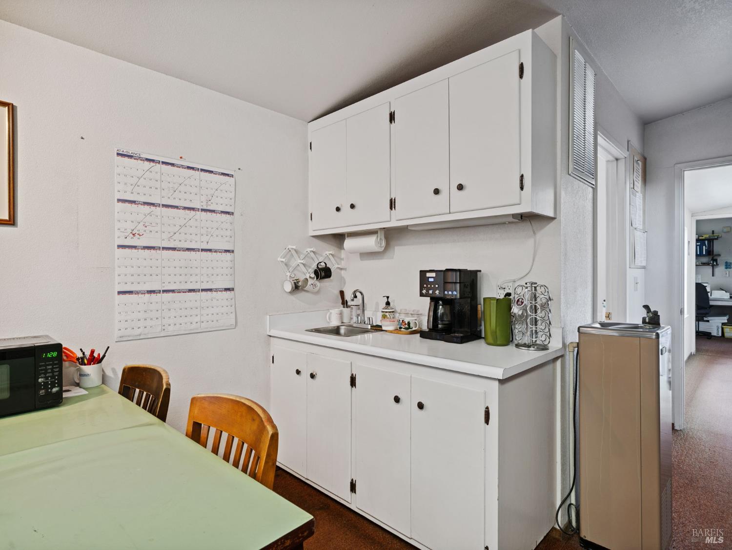 Detail Gallery Image 12 of 30 For 805 Healdsburg Ave, Healdsburg,  CA 95448 - – Beds | – Baths