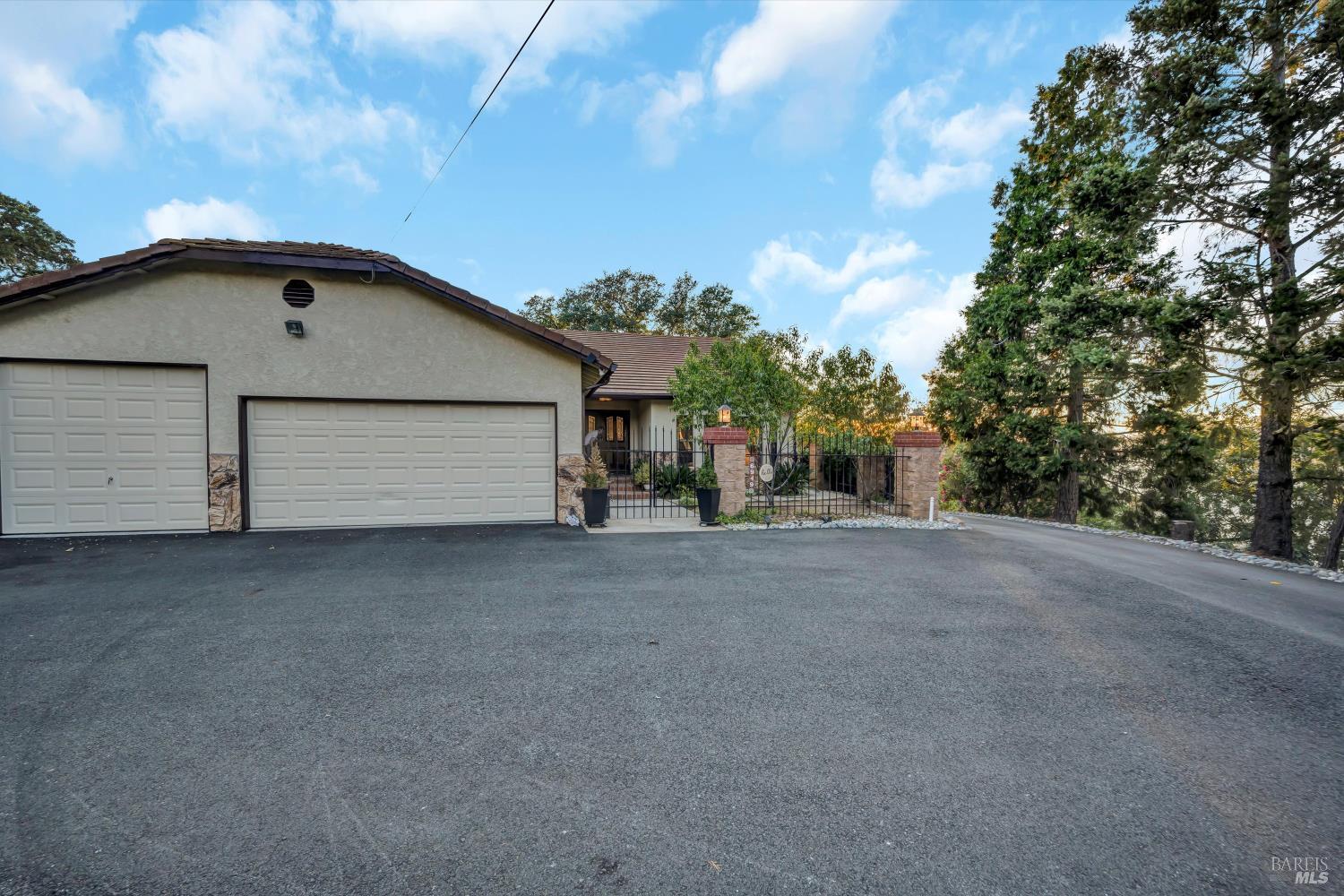 Detail Gallery Image 49 of 57 For 6949 Panoramic Dr, Lucerne,  CA 95458 - 3 Beds | 3 Baths
