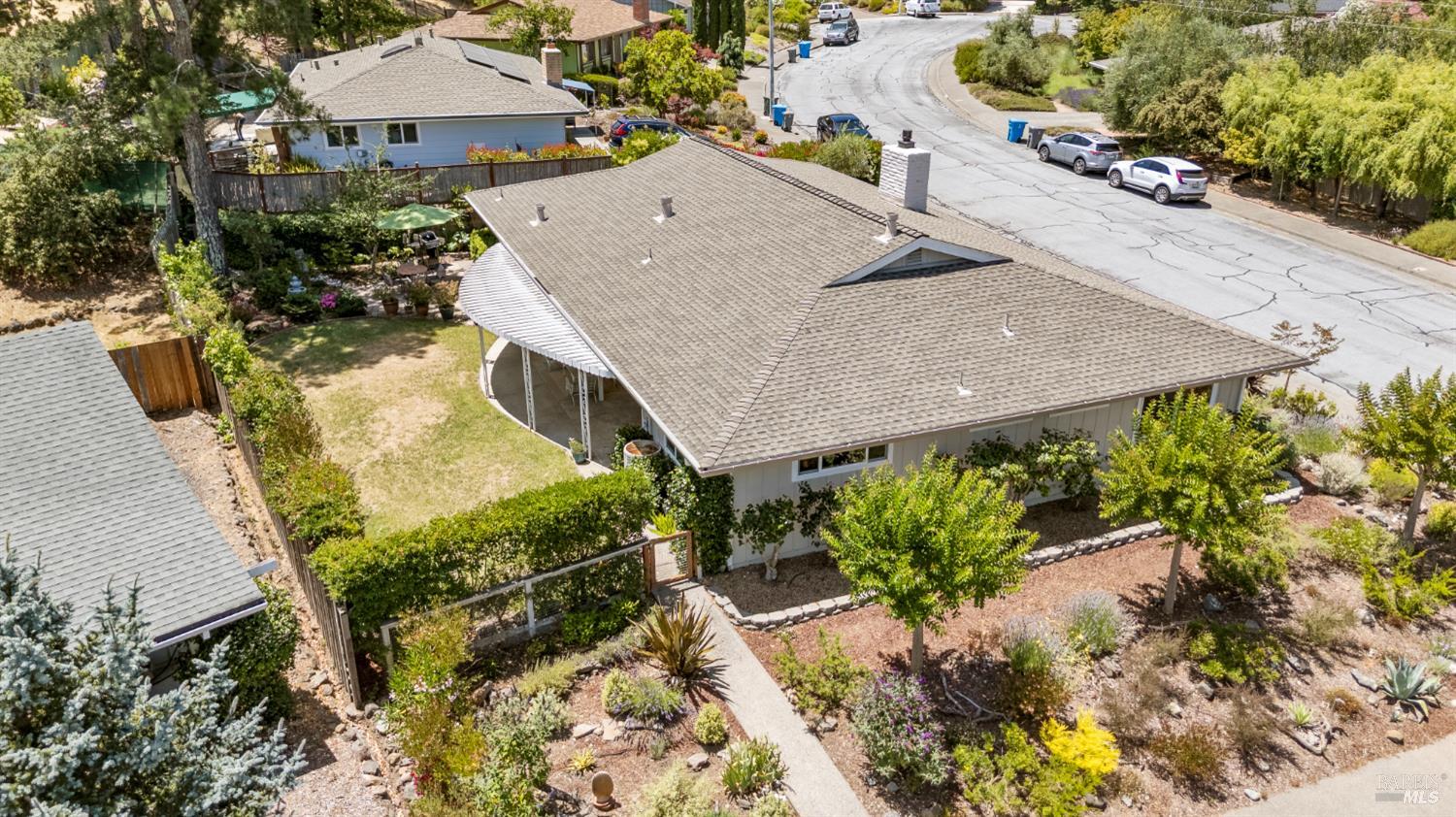 Detail Gallery Image 30 of 42 For 504 Deerfield Pl, Santa Rosa,  CA 95409 - 2 Beds | 2 Baths