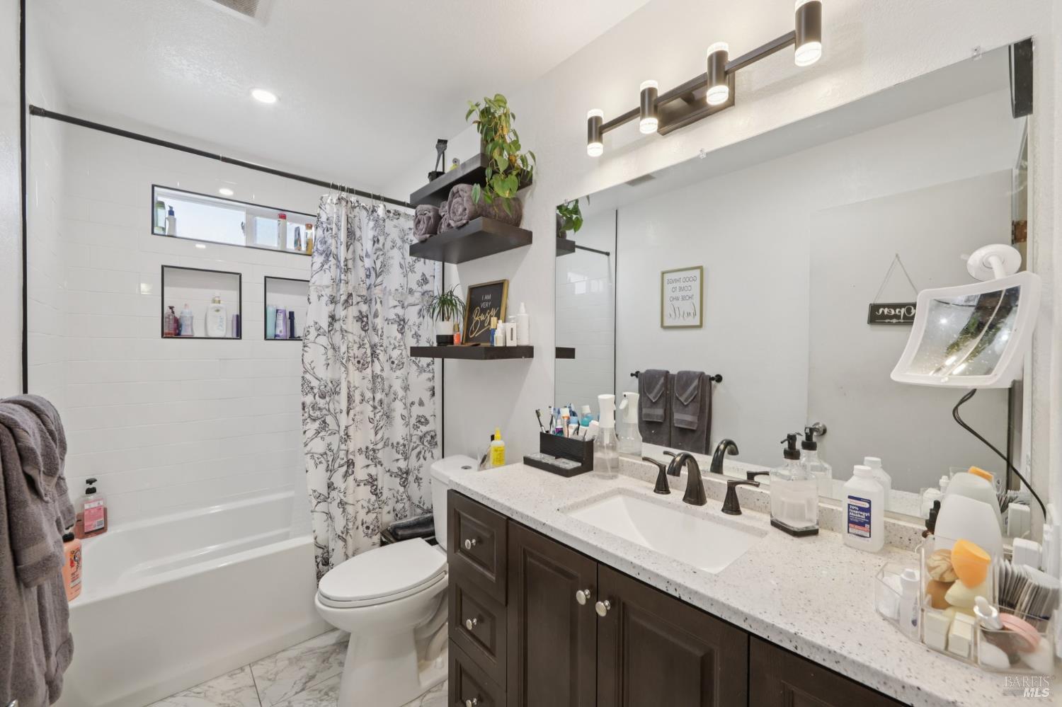 Detail Gallery Image 21 of 40 For 775 Benicia Dr, Santa Rosa,  CA 95409 - – Beds | – Baths
