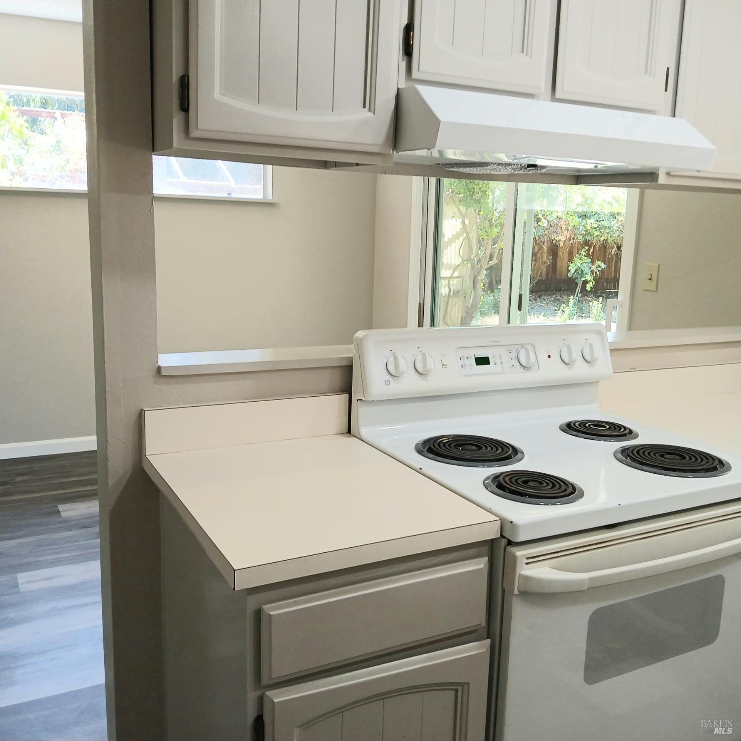 Detail Gallery Image 4 of 32 For 1103 Mitzi Dr, Calistoga,  CA 94515 - 3 Beds | 2 Baths