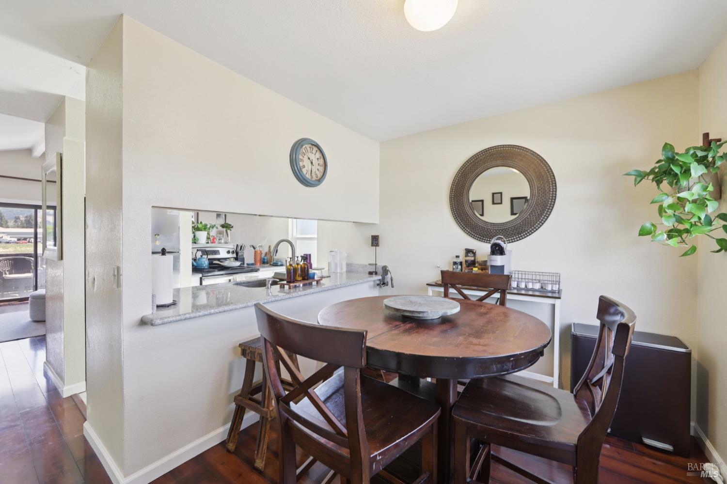 Detail Gallery Image 8 of 40 For 775 Benicia Dr, Santa Rosa,  CA 95409 - – Beds | – Baths
