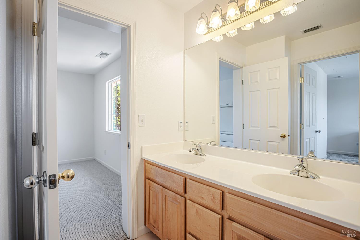 Detail Gallery Image 45 of 61 For 2856 Rebecca Dr, Fairfield,  CA 94533 - 4 Beds | 4 Baths