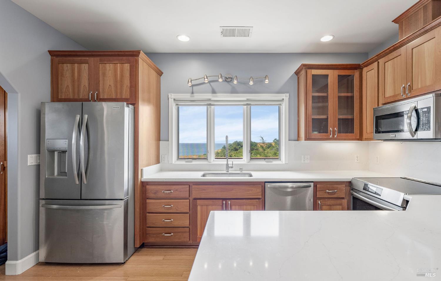 Detail Gallery Image 24 of 51 For 46740 Iversen Ln, Gualala,  CA 95445 - 1 Beds | 2 Baths