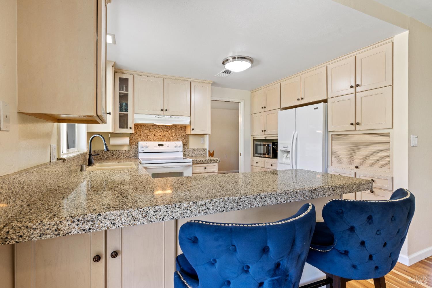 Detail Gallery Image 15 of 42 For 504 Deerfield Pl, Santa Rosa,  CA 95409 - 2 Beds | 2 Baths