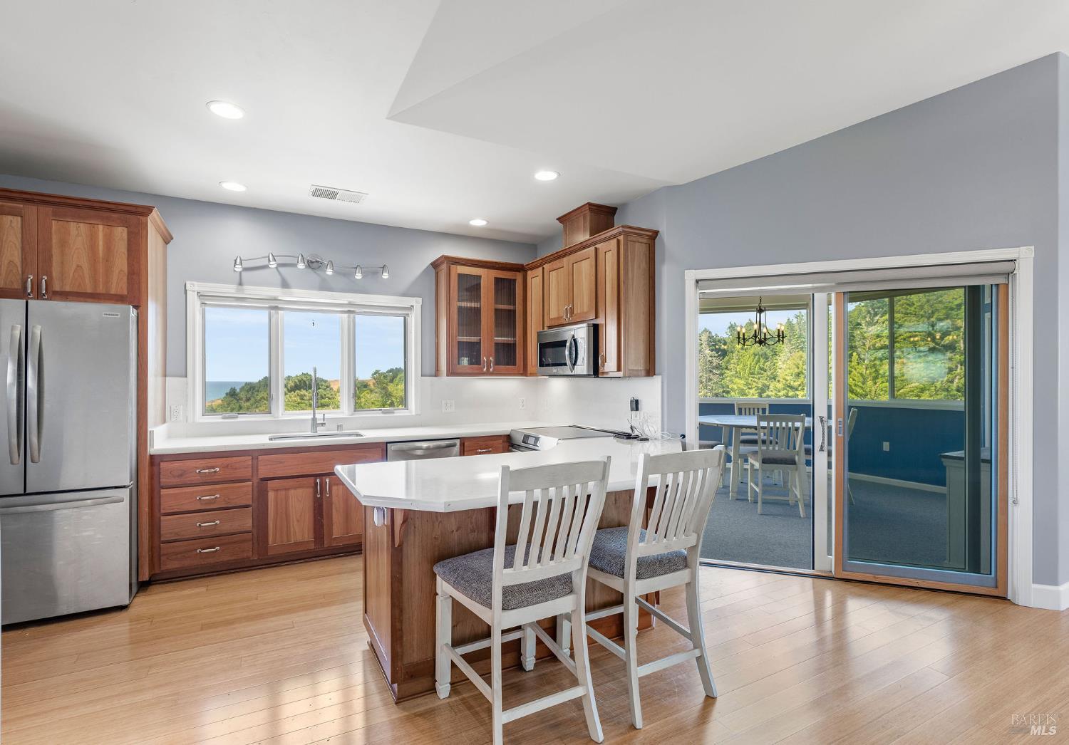 Detail Gallery Image 30 of 51 For 46740 Iversen Ln, Gualala,  CA 95445 - 1 Beds | 2 Baths