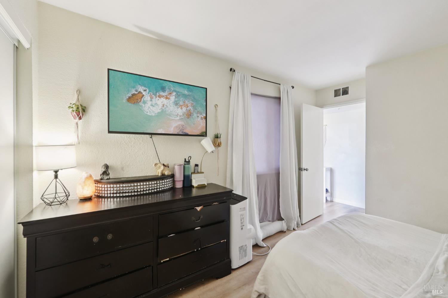 Detail Gallery Image 33 of 40 For 775 Benicia Dr, Santa Rosa,  CA 95409 - – Beds | – Baths