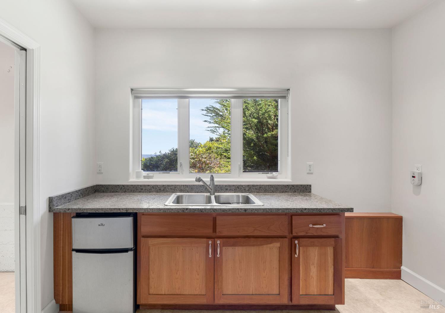 Detail Gallery Image 42 of 51 For 46740 Iversen Ln, Gualala,  CA 95445 - 1 Beds | 2 Baths