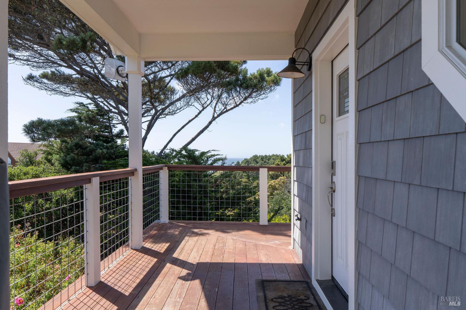 Detail Gallery Image 16 of 51 For 46740 Iversen Ln, Gualala,  CA 95445 - 1 Beds | 2 Baths