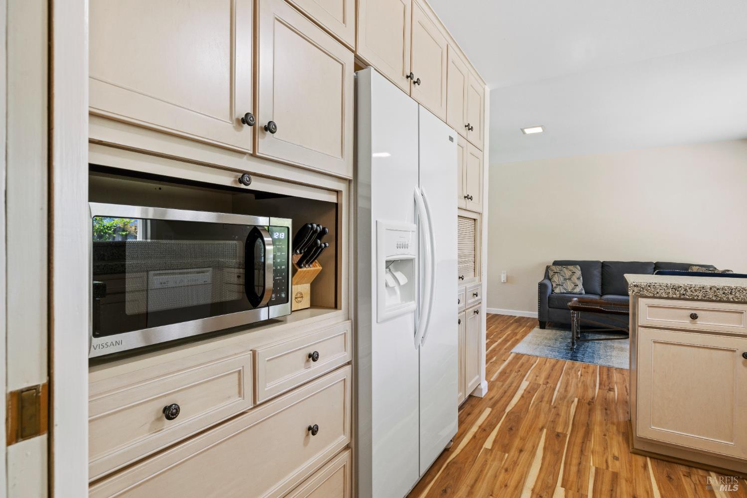 Detail Gallery Image 17 of 42 For 504 Deerfield Pl, Santa Rosa,  CA 95409 - 2 Beds | 2 Baths