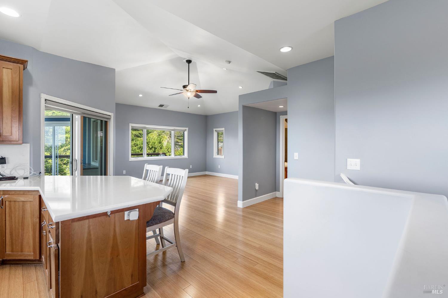 Detail Gallery Image 26 of 51 For 46740 Iversen Ln, Gualala,  CA 95445 - 1 Beds | 2 Baths