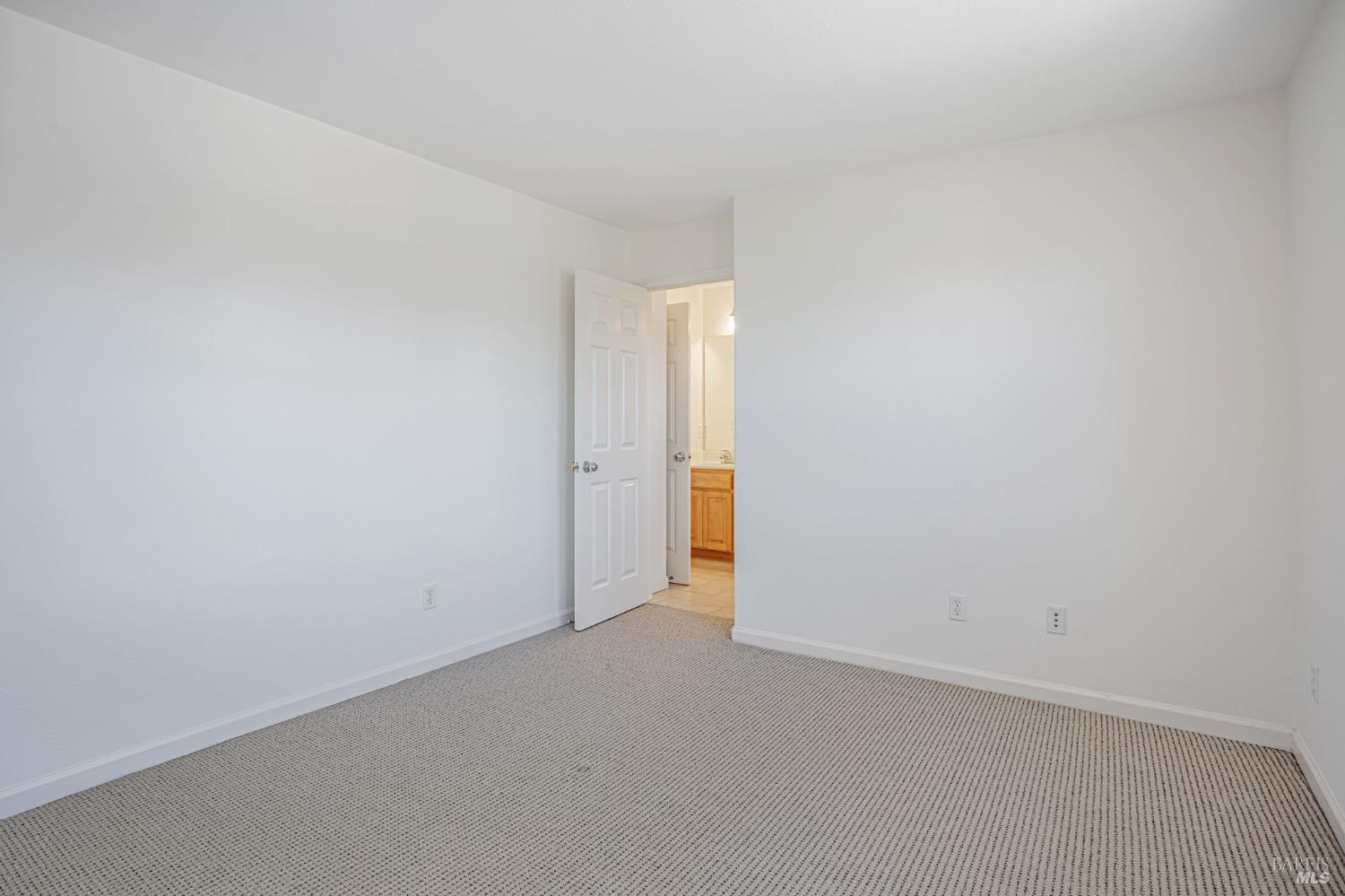 Detail Gallery Image 34 of 61 For 2856 Rebecca Dr, Fairfield,  CA 94533 - 4 Beds | 4 Baths