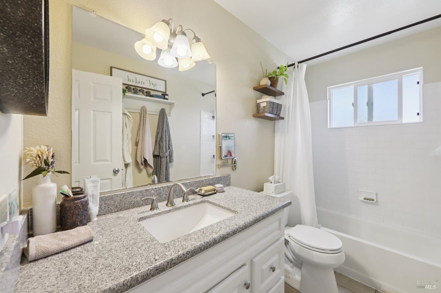 Detail Gallery Image 19 of 40 For 775 Benicia Dr, Santa Rosa,  CA 95409 - – Beds | – Baths