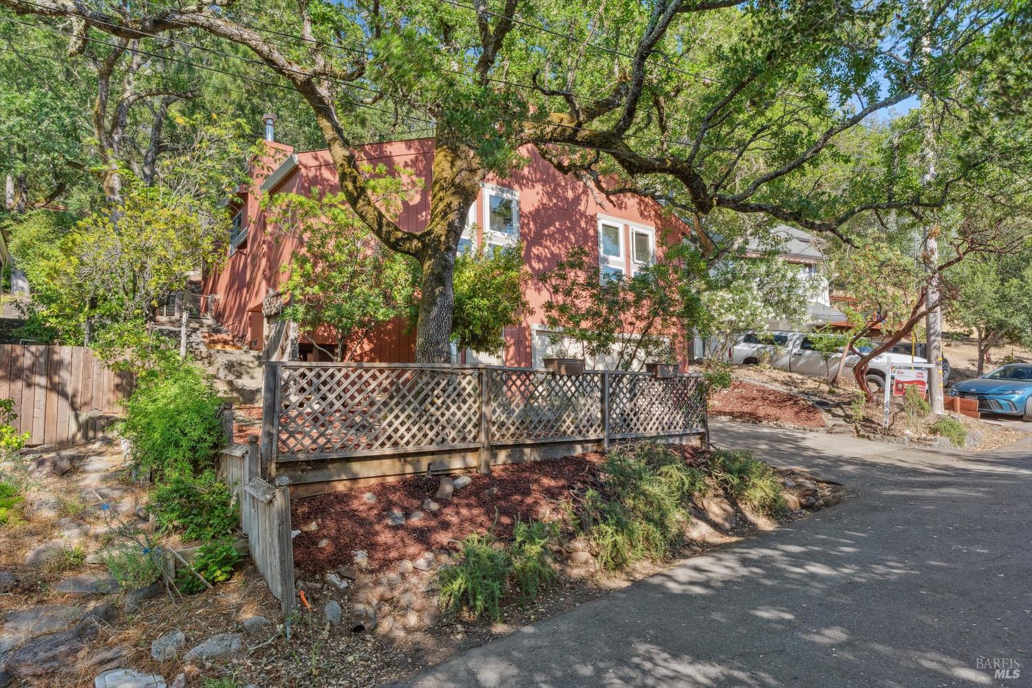 Detail Gallery Image 14 of 43 For 155 Kearney Ave, Sonoma,  CA 95476 - 3 Beds | 2 Baths