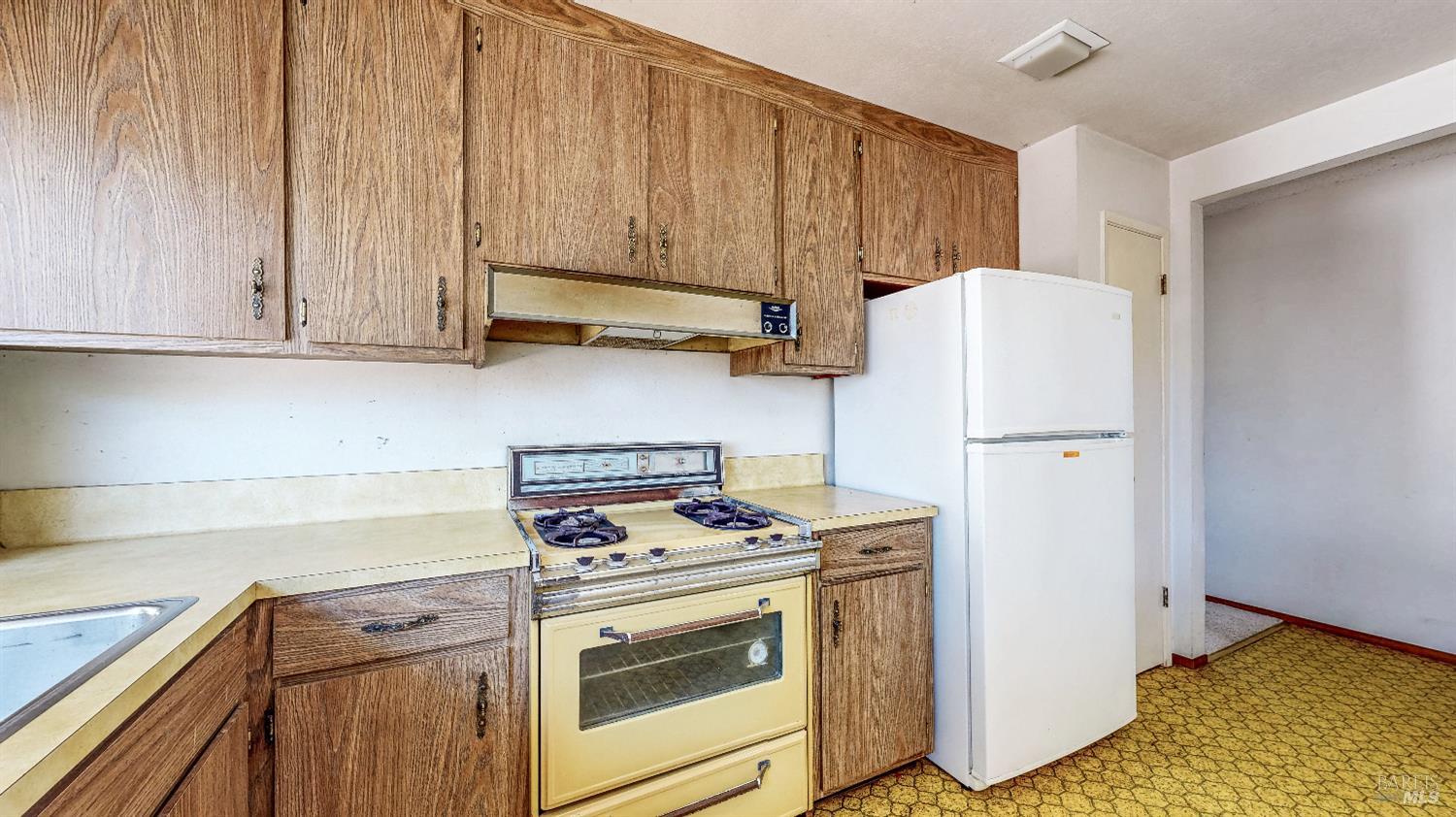 Detail Gallery Image 22 of 50 For 626 Ely Blvd, Petaluma,  CA 94954 - 3 Beds | 2 Baths