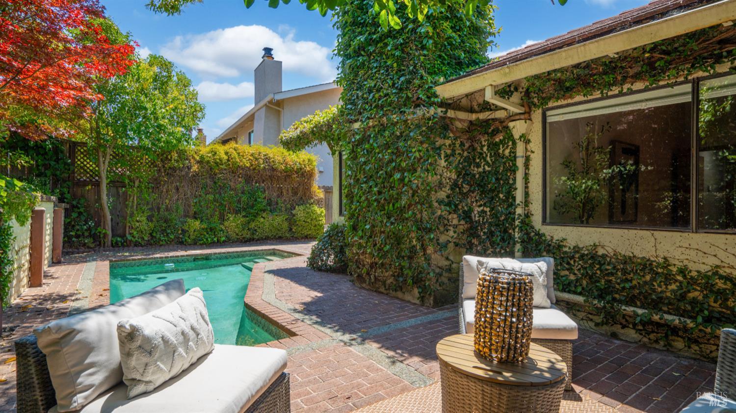 Detail Gallery Image 33 of 34 For 467 San Marin Dr, Novato,  CA 94945 - 2 Beds | 1 Baths