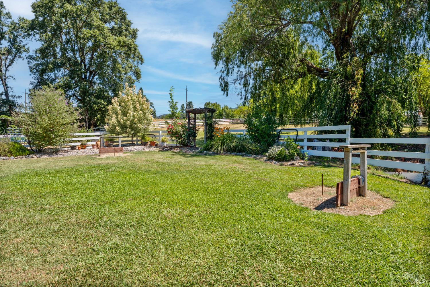Detail Gallery Image 43 of 53 For 2650 Old River Rd, Ukiah,  CA 95482 - 2 Beds | 2 Baths