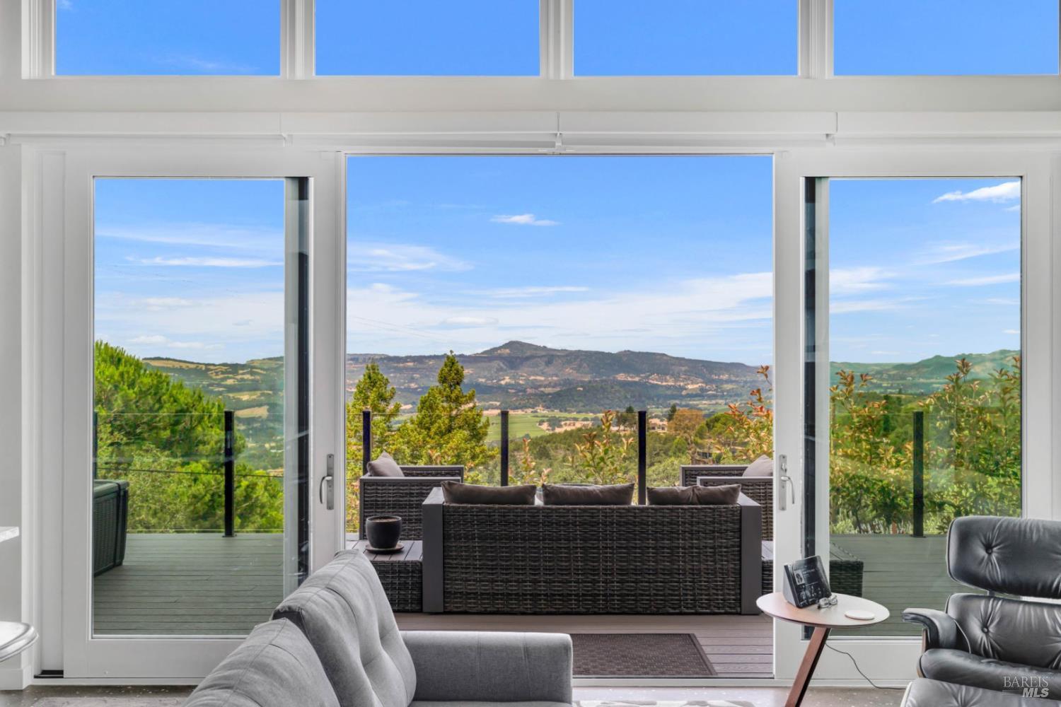 Detail Gallery Image 13 of 35 For 2205 Trinity Rd, Glen Ellen,  CA 95442 - 2 Beds | 2/2 Baths
