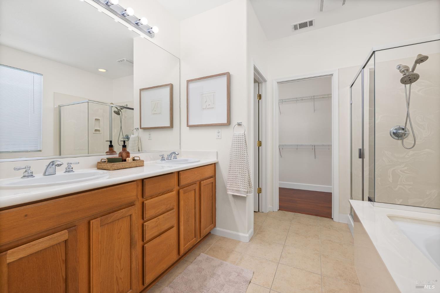 Detail Gallery Image 17 of 39 For 146 Hearthstone Dr, American Canyon,  CA 94503 - 3 Beds | 2 Baths