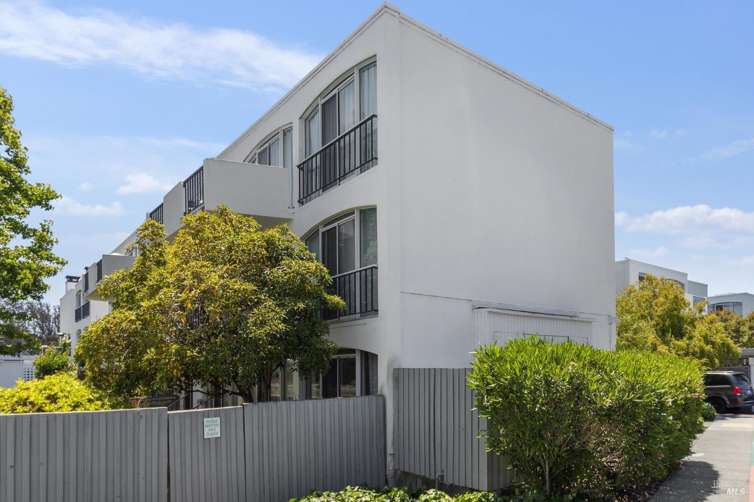 Detail Gallery Image 15 of 20 For 4331 Shelter Bay Ave, Mill Valley,  CA 94941 - 2 Beds | 2 Baths