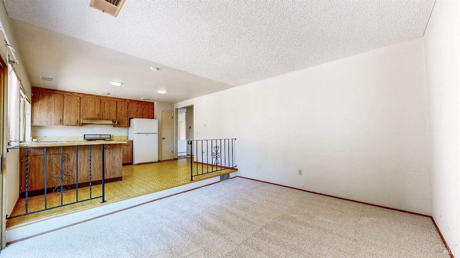 Detail Gallery Image 14 of 50 For 626 Ely Blvd, Petaluma,  CA 94954 - 3 Beds | 2 Baths