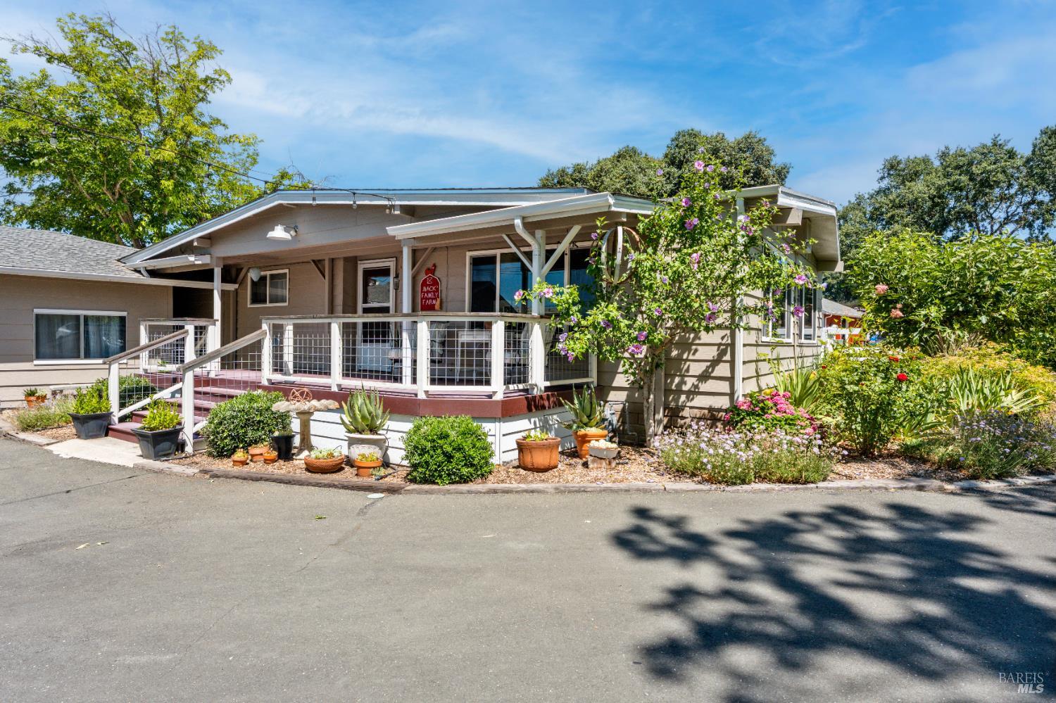 Detail Gallery Image 1 of 53 For 2650 Old River Rd, Ukiah,  CA 95482 - 2 Beds | 2 Baths