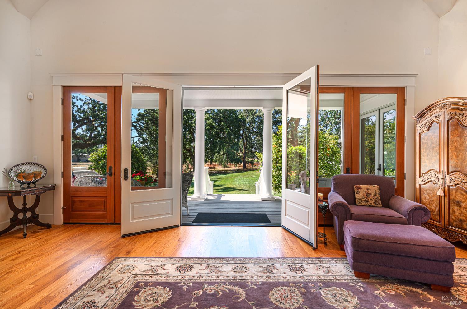 Detail Gallery Image 13 of 99 For 241 Royal Ct, Santa Rosa,  CA 95401 - 4 Beds | 4 Baths