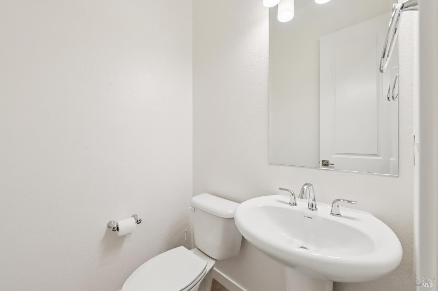Detail Gallery Image 22 of 29 For 1737 Linden Ln, Santa Rosa,  CA 95404 - 3 Beds | 2/1 Baths