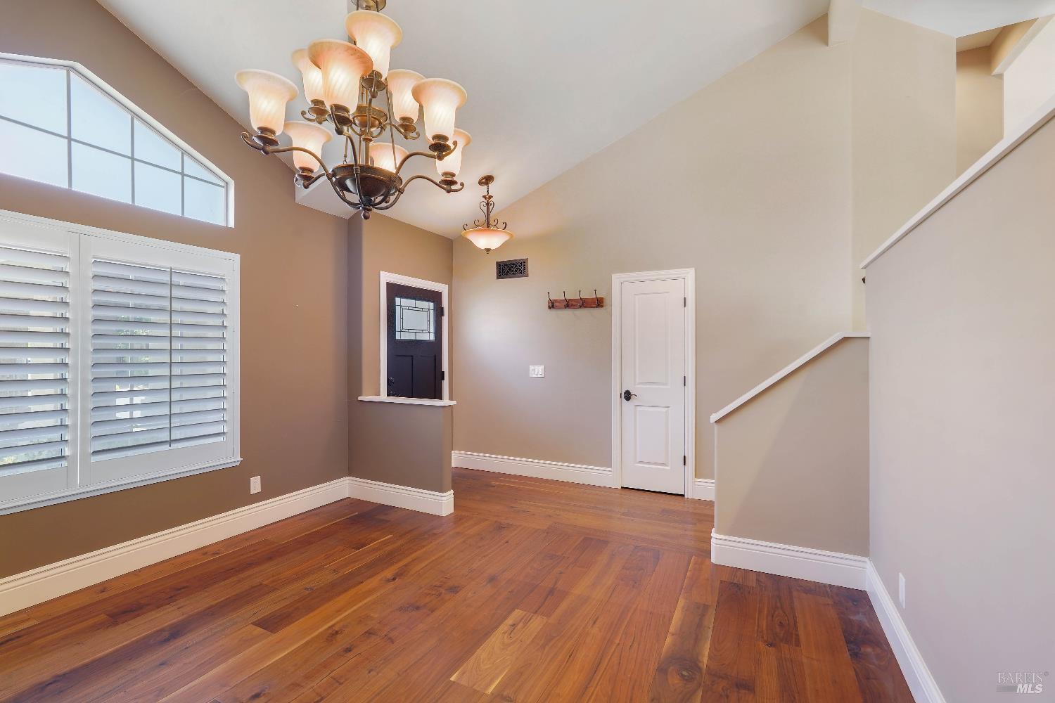 Detail Gallery Image 9 of 87 For 243 Lone Oak Dr, Vacaville,  CA 95688 - 4 Beds | 3 Baths