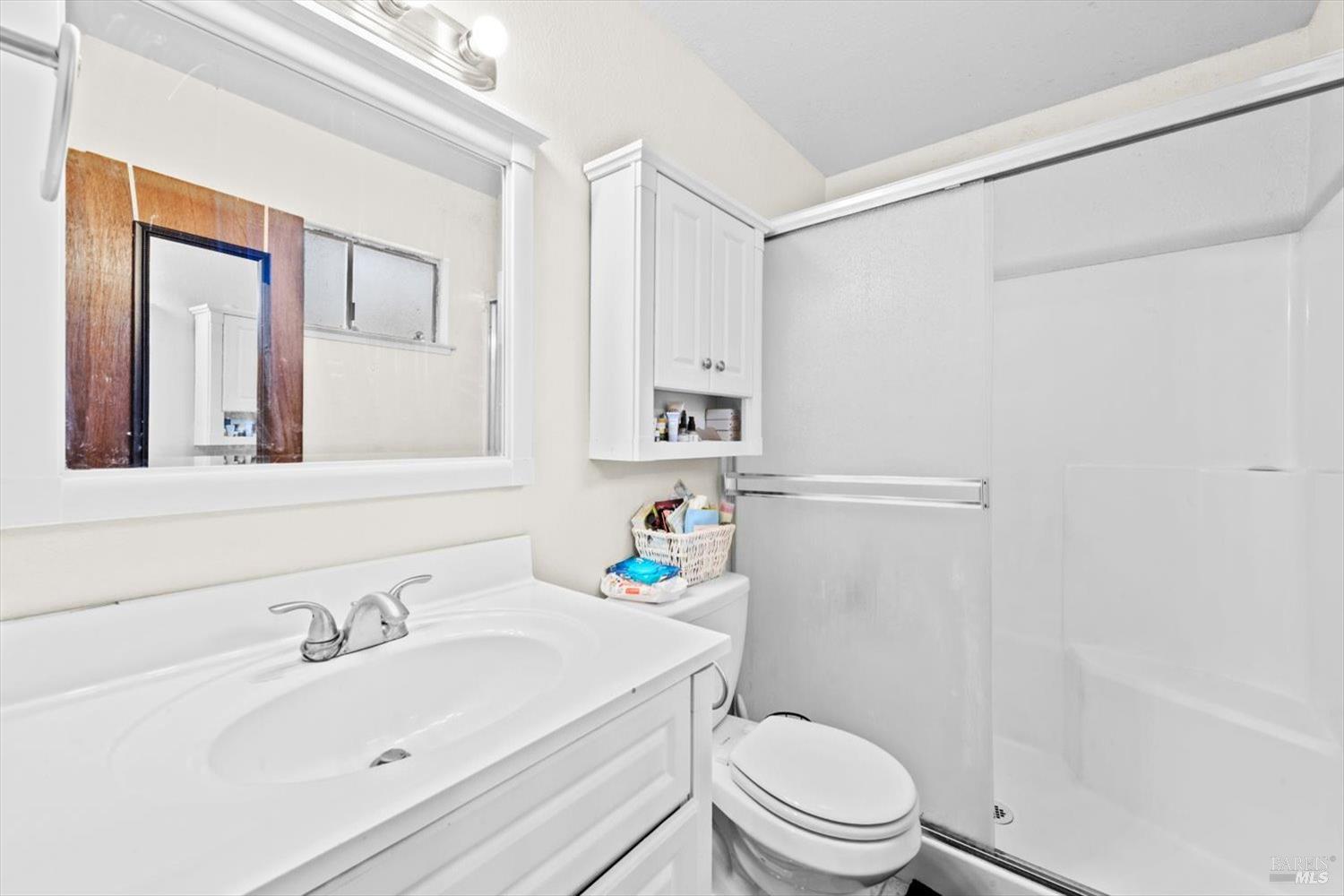 Detail Gallery Image 27 of 31 For 320 Serrano Ct, Fairfield,  CA 94533 - 4 Beds | 2 Baths