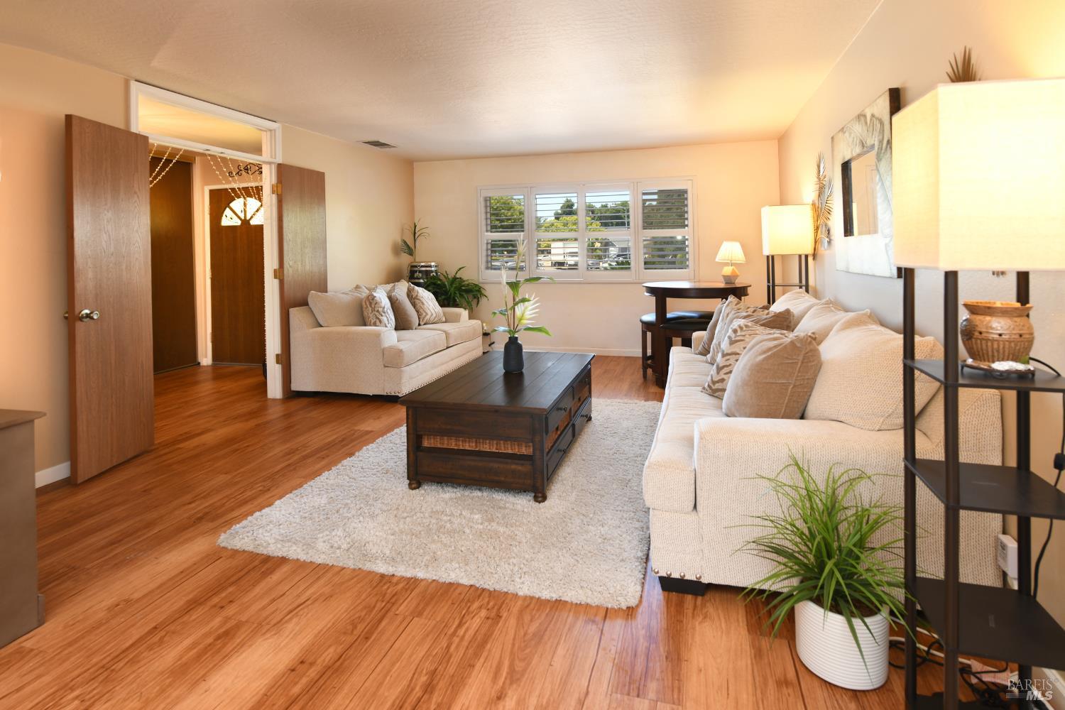 Detail Gallery Image 6 of 44 For 2098 Strauss Dr, Fairfield,  CA 94533 - 4 Beds | 2/1 Baths