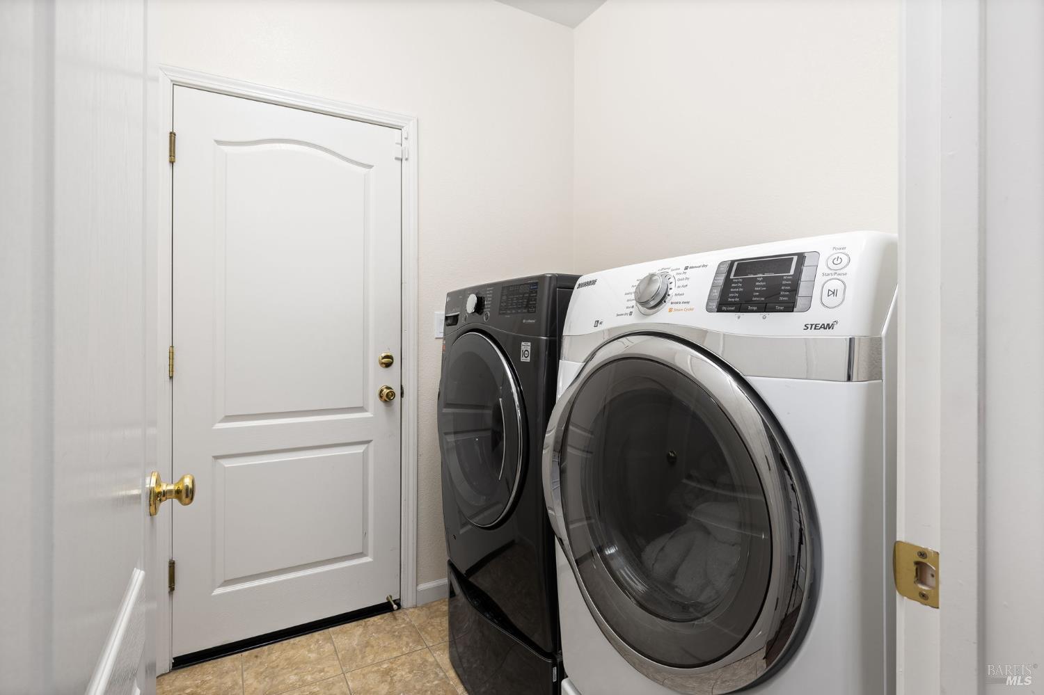 Detail Gallery Image 26 of 39 For 146 Hearthstone Dr, American Canyon,  CA 94503 - 3 Beds | 2 Baths