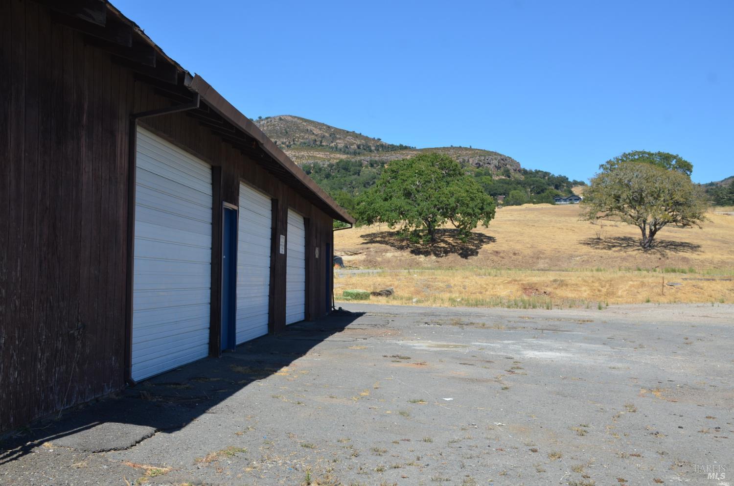 Detail Gallery Image 24 of 37 For 2186 Monticello Rd, Napa,  CA 94558 - – Beds | – Baths
