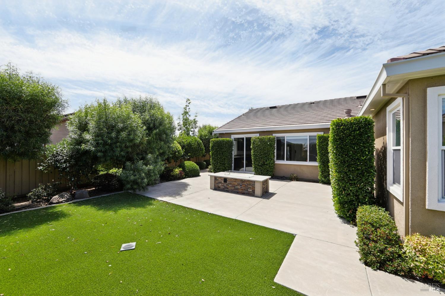 Detail Gallery Image 35 of 48 For 1864 Boardsman Way, Fairfield,  CA 94533 - 4 Beds | 2/1 Baths