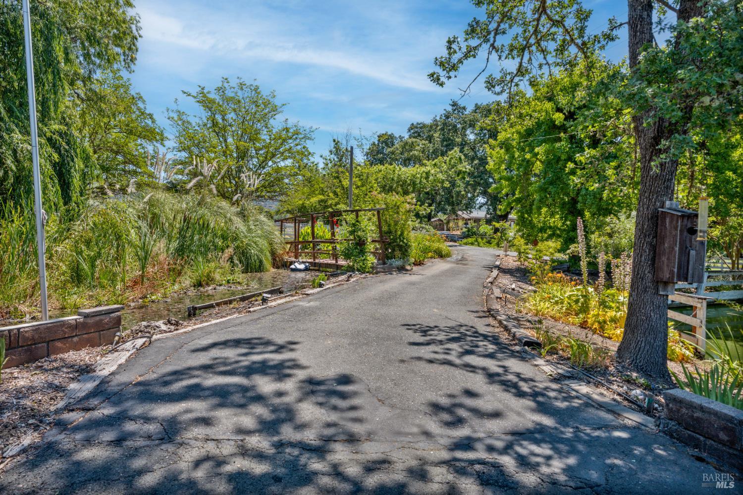 Detail Gallery Image 42 of 53 For 2650 Old River Rd, Ukiah,  CA 95482 - 2 Beds | 2 Baths