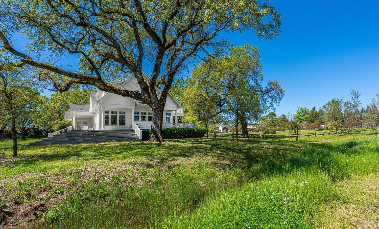 Detail Gallery Image 30 of 99 For 241 Royal Ct, Santa Rosa,  CA 95401 - 4 Beds | 4 Baths
