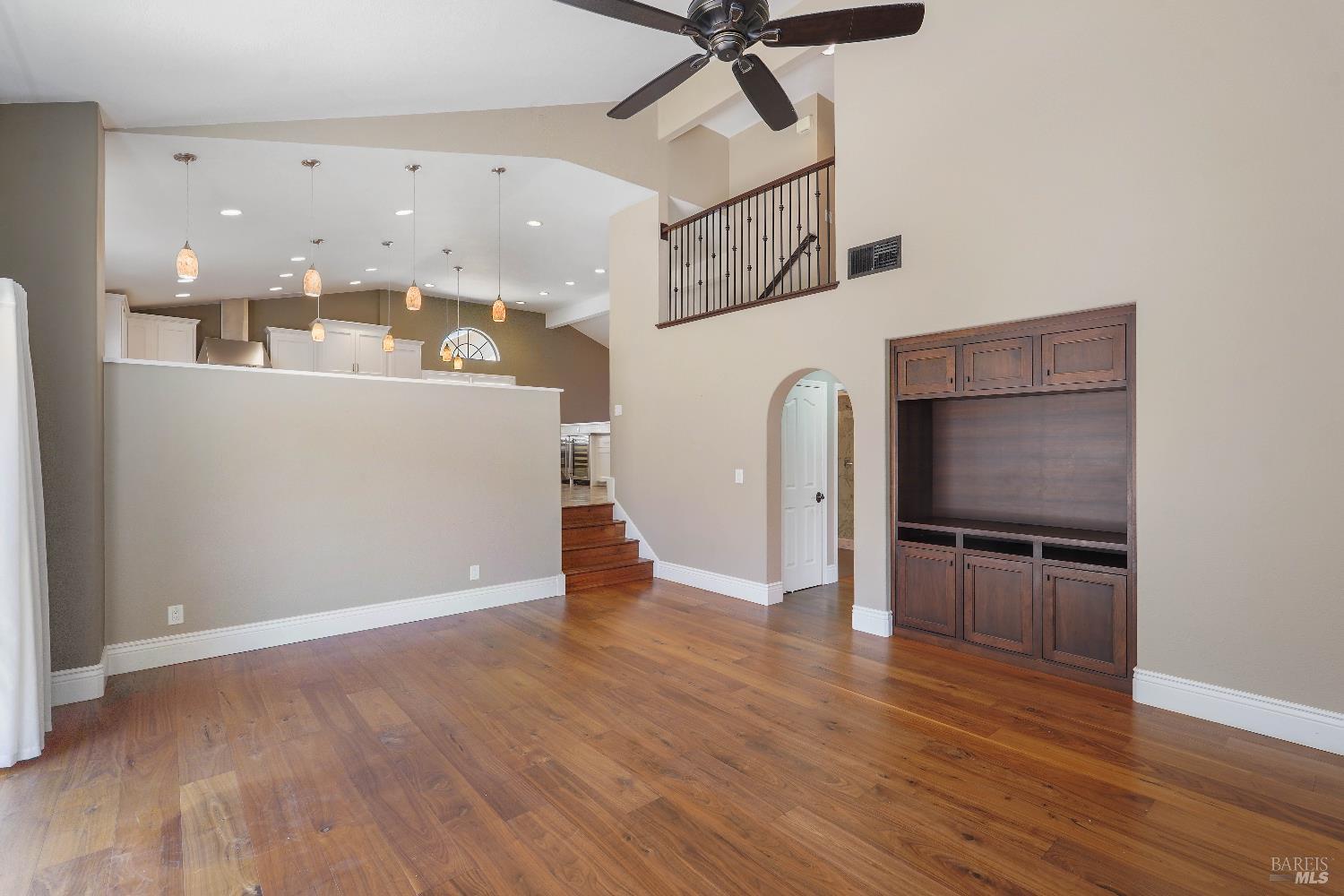 Detail Gallery Image 26 of 87 For 243 Lone Oak Dr, Vacaville,  CA 95688 - 4 Beds | 3 Baths
