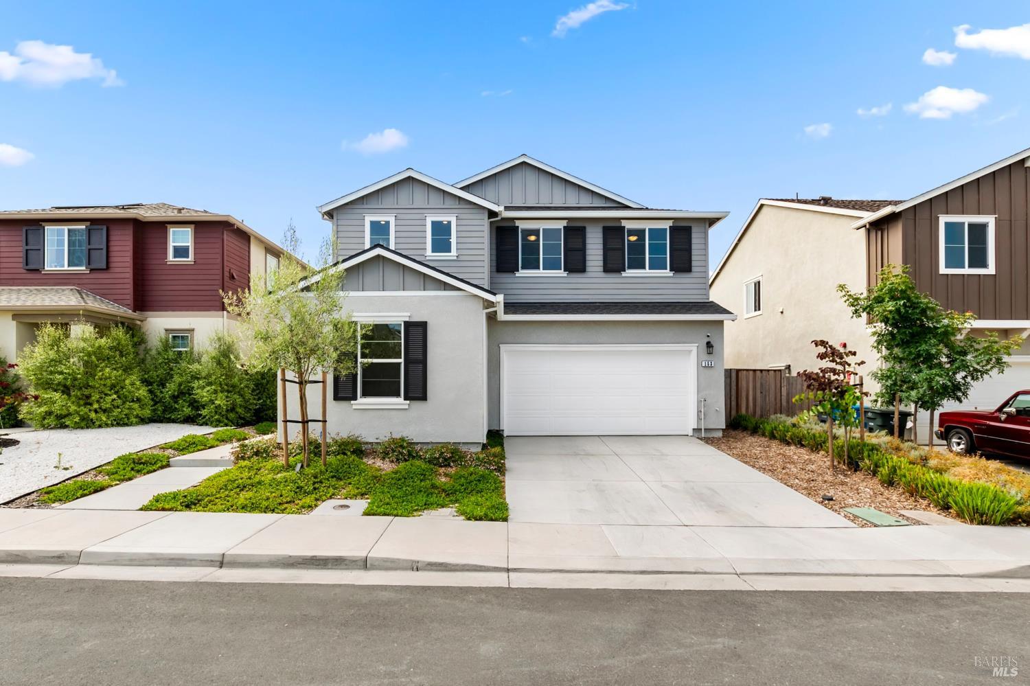 Detail Gallery Image 1 of 36 For 153 Frontier St, American Canyon,  CA 94503 - 4 Beds | 3 Baths