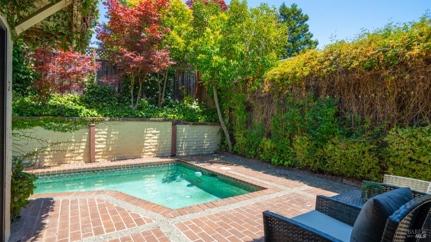 Detail Gallery Image 26 of 34 For 467 San Marin Dr, Novato,  CA 94945 - 2 Beds | 1 Baths