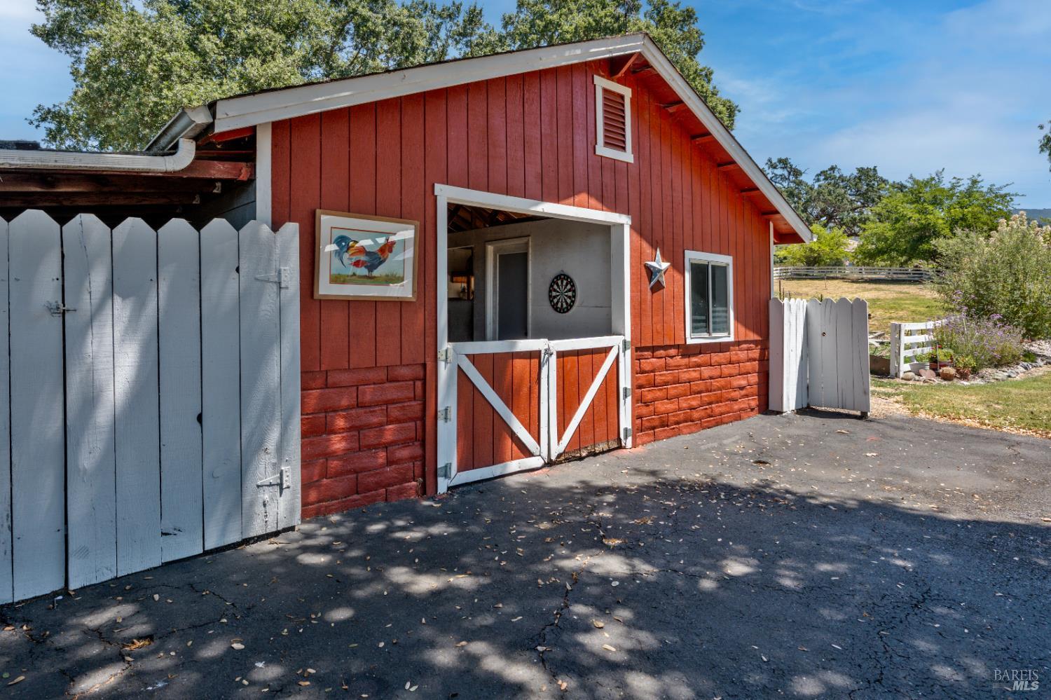 Detail Gallery Image 40 of 53 For 2650 Old River Rd, Ukiah,  CA 95482 - 2 Beds | 2 Baths