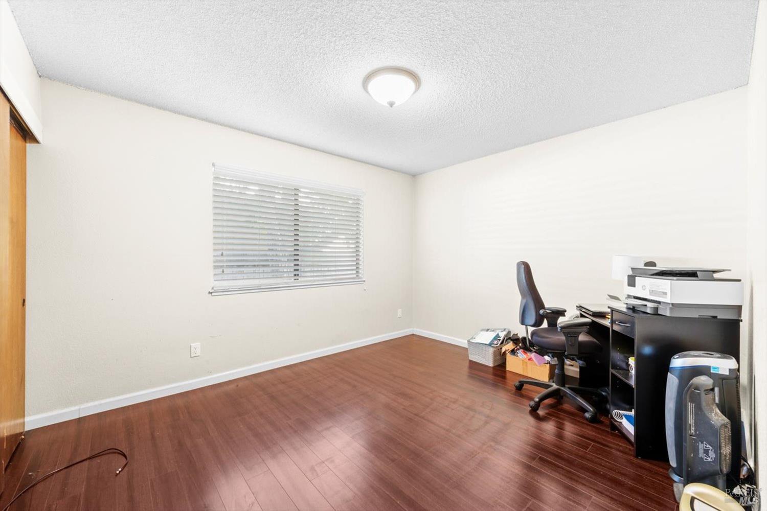 Detail Gallery Image 22 of 31 For 320 Serrano Ct, Fairfield,  CA 94533 - 4 Beds | 2 Baths