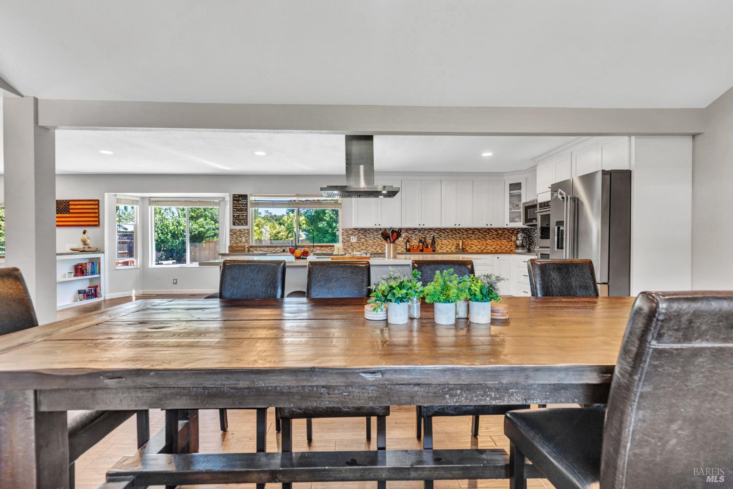 Detail Gallery Image 14 of 42 For 179 N Alamo Dr, Vacaville,  CA 95688 - 3 Beds | 2/1 Baths
