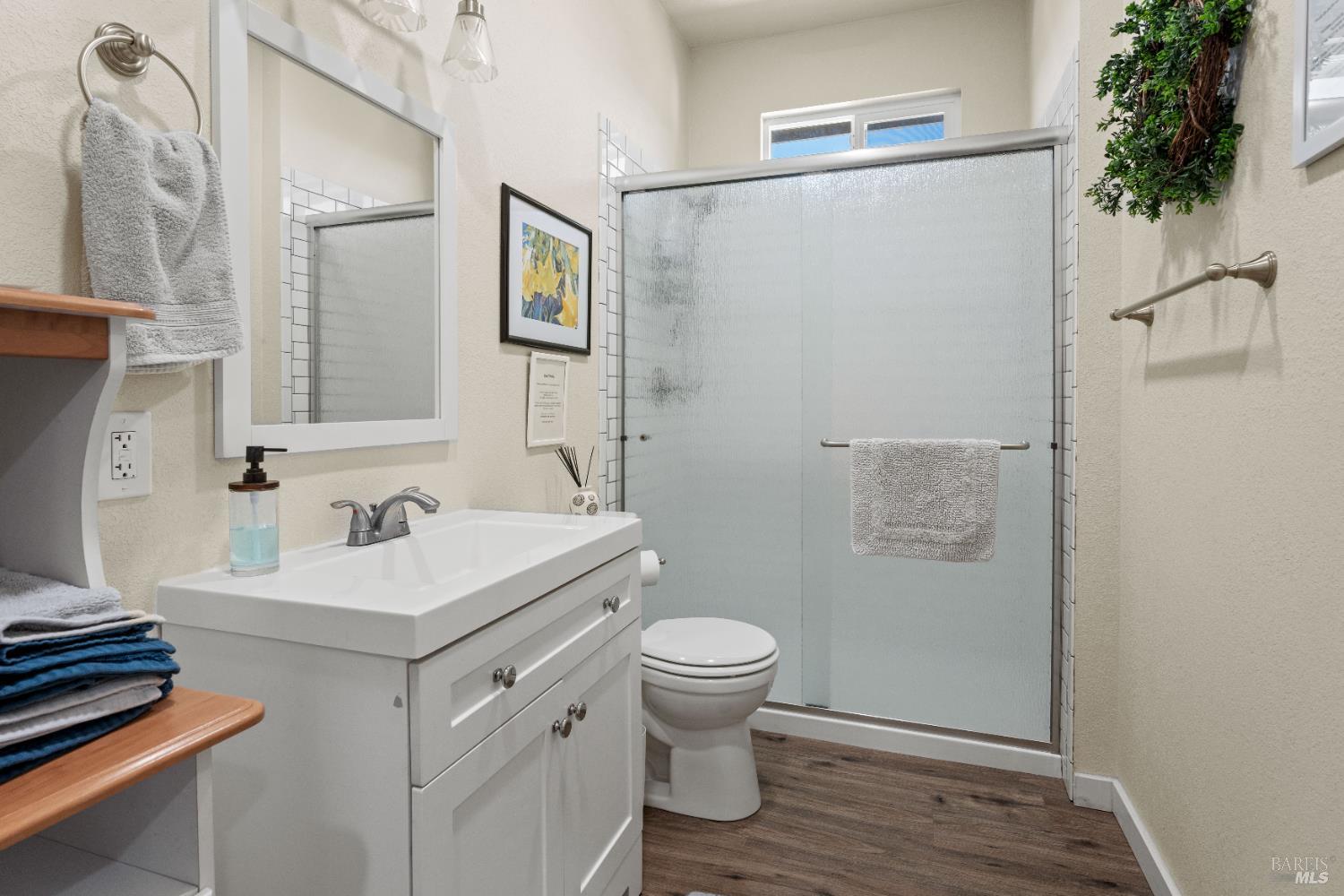 Detail Gallery Image 26 of 53 For 2650 Old River Rd, Ukiah,  CA 95482 - 2 Beds | 2 Baths