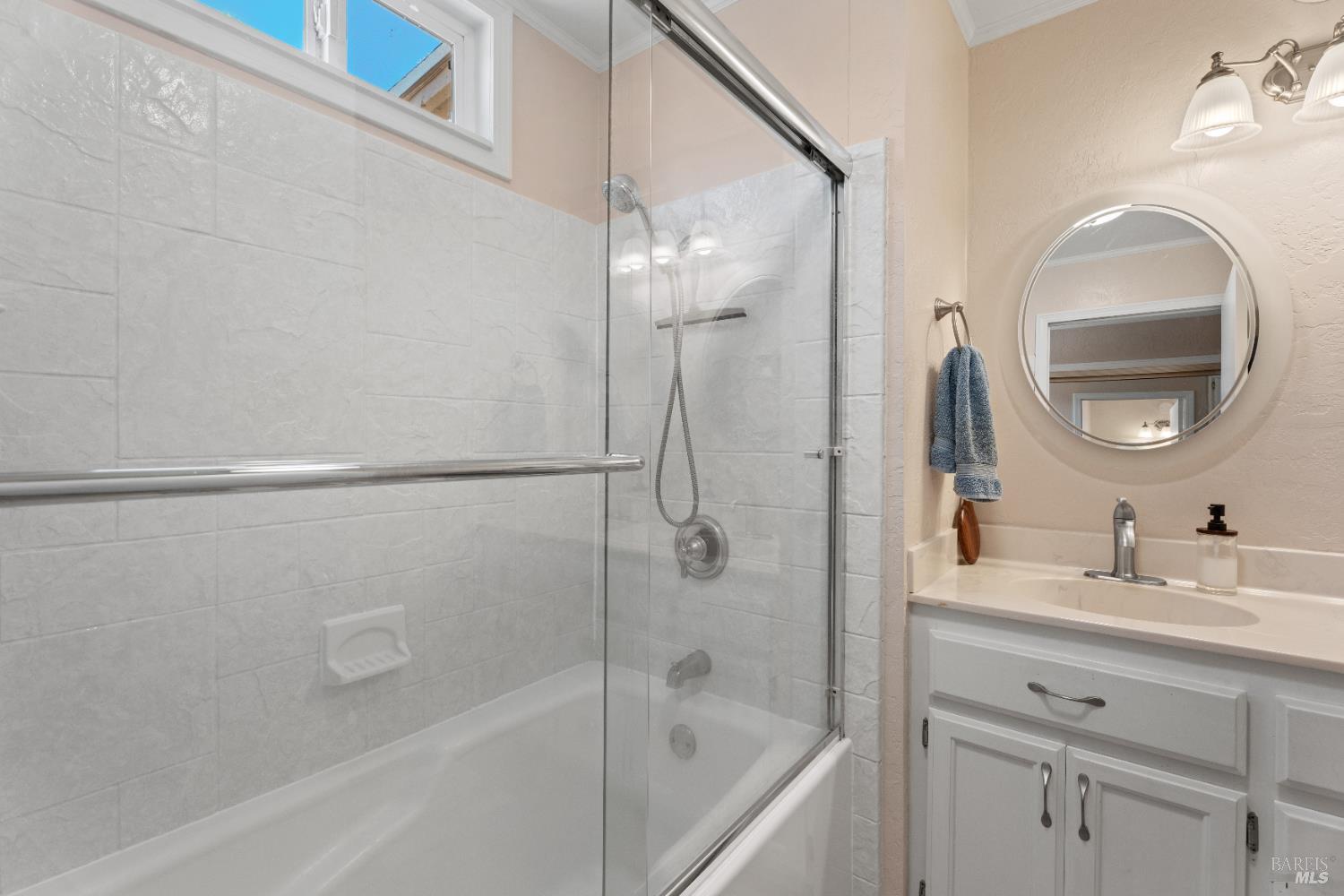 Detail Gallery Image 14 of 53 For 2650 Old River Rd, Ukiah,  CA 95482 - 2 Beds | 2 Baths