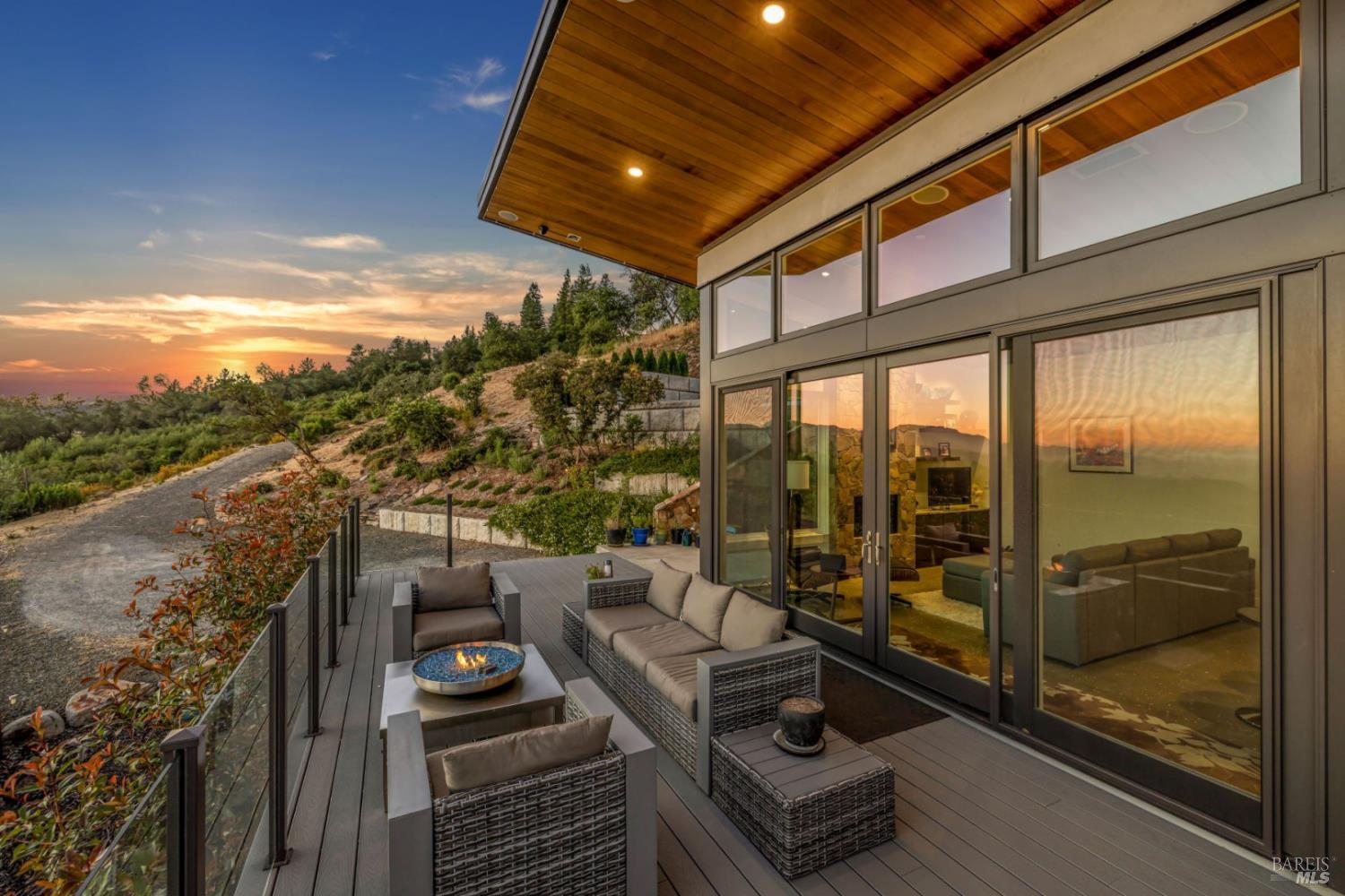 Detail Gallery Image 25 of 35 For 2205 Trinity Rd, Glen Ellen,  CA 95442 - 2 Beds | 2/2 Baths