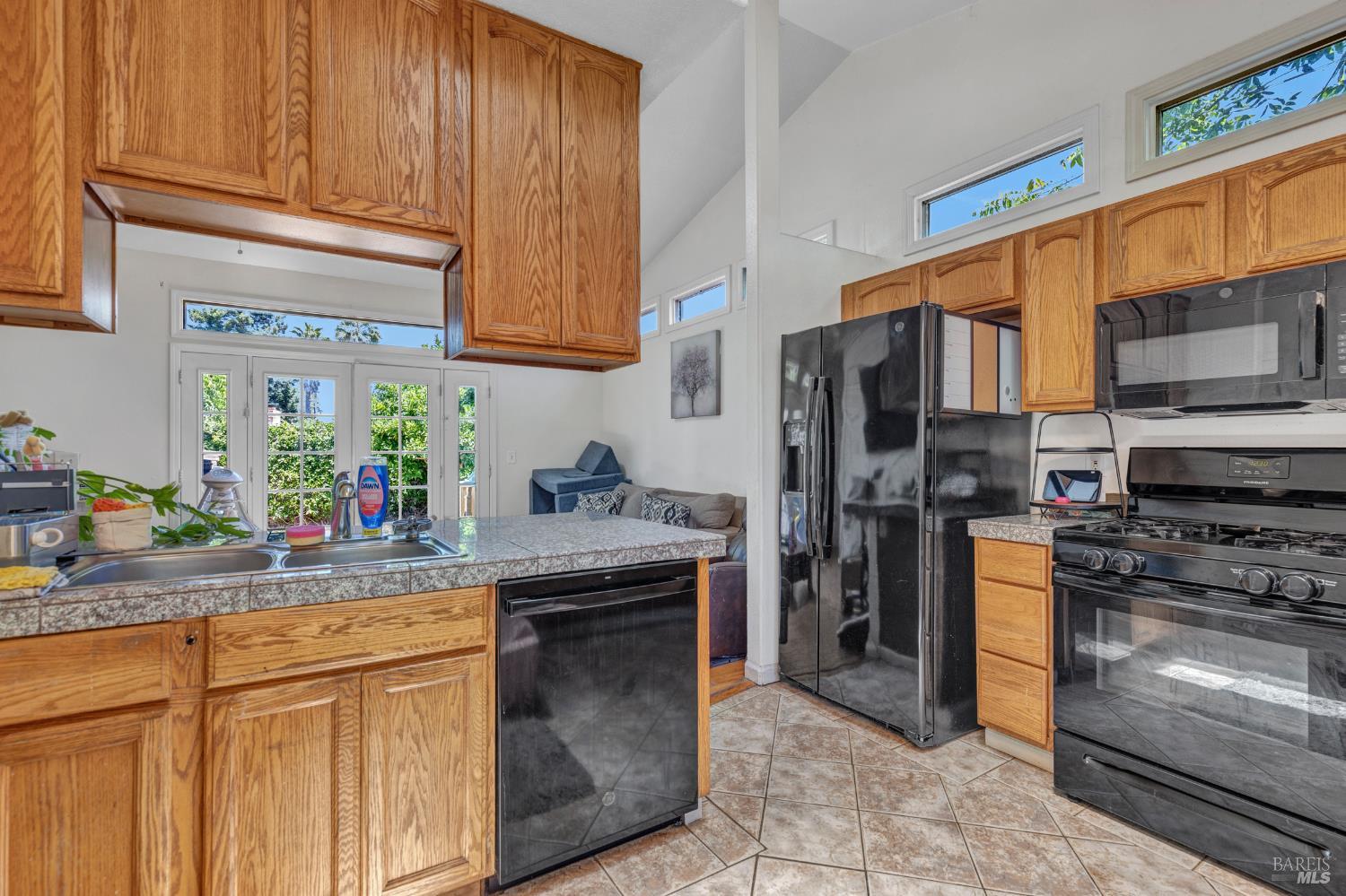 Detail Gallery Image 23 of 31 For 2720 Laurel St, Napa,  CA 94558 - – Beds | – Baths