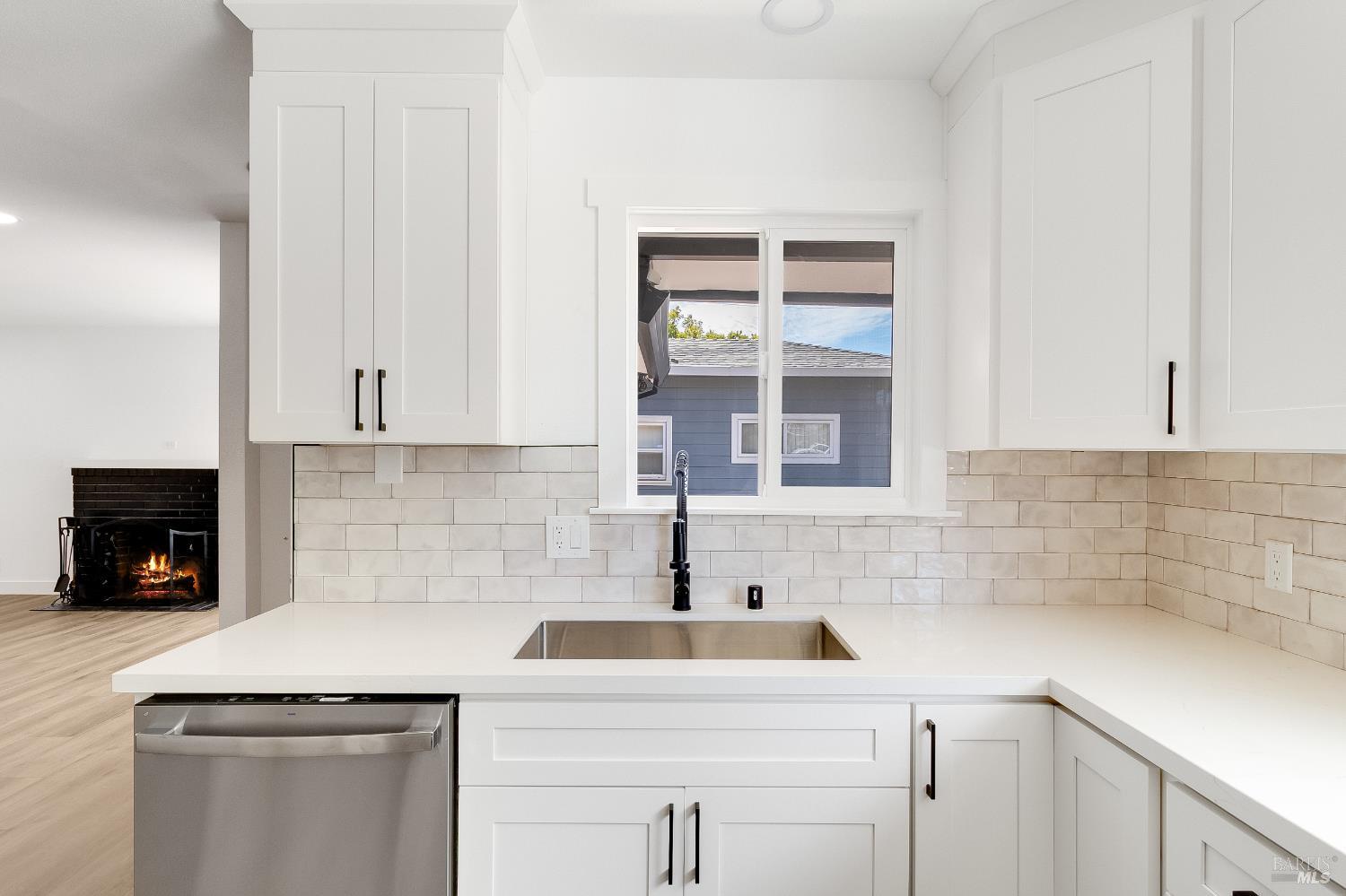 Detail Gallery Image 13 of 29 For 820 Annette Ave, Vallejo,  CA 94591 - 4 Beds | 2 Baths