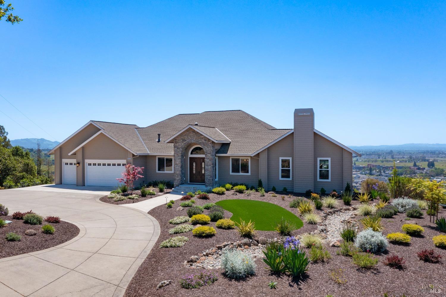 Detail Gallery Image 1 of 1 For 1000 Wikiup Dr, Santa Rosa,  CA 95403 - 5 Beds | 3/1 Baths