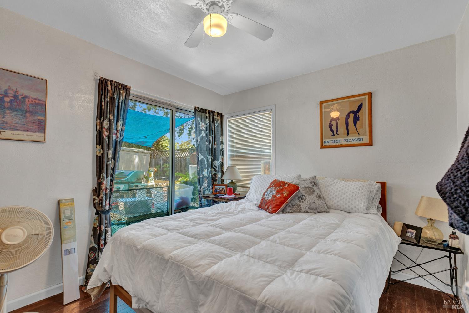 Detail Gallery Image 14 of 31 For 2720 Laurel St, Napa,  CA 94558 - – Beds | – Baths