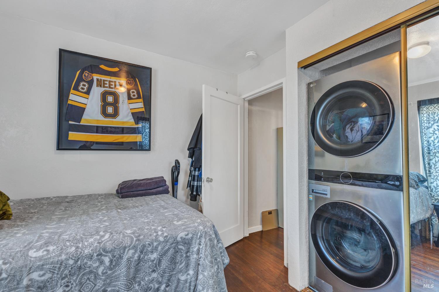Detail Gallery Image 10 of 31 For 2720 Laurel St, Napa,  CA 94558 - – Beds | – Baths